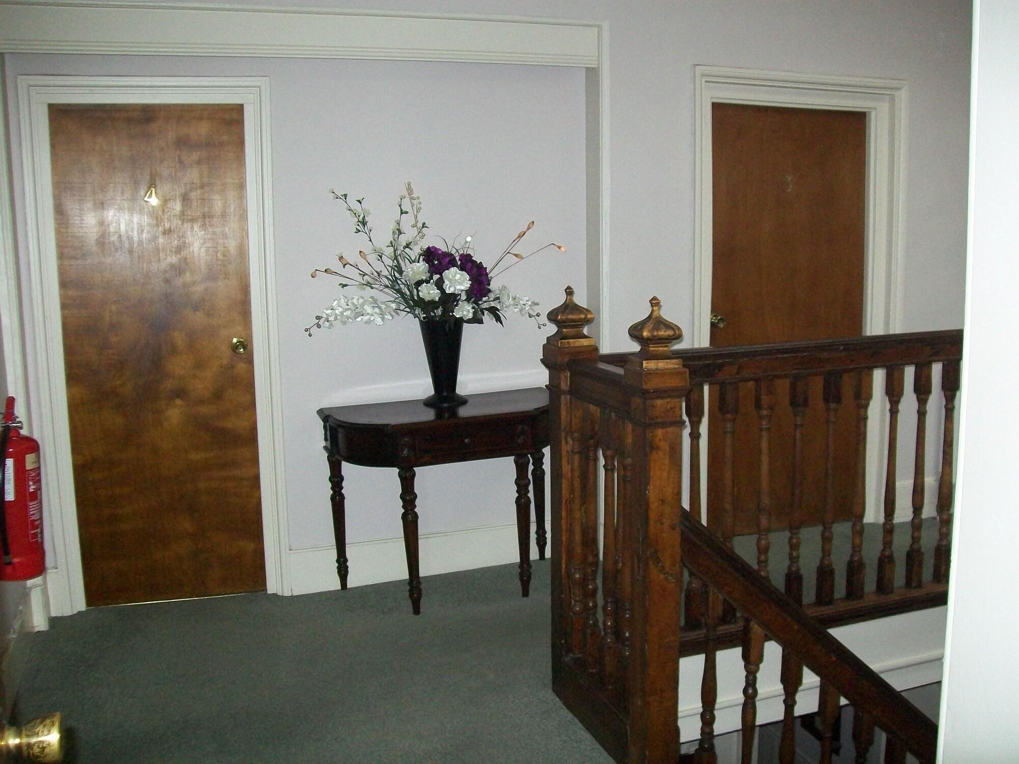 Chapel House Hotel Атърстоун Екстериор снимка