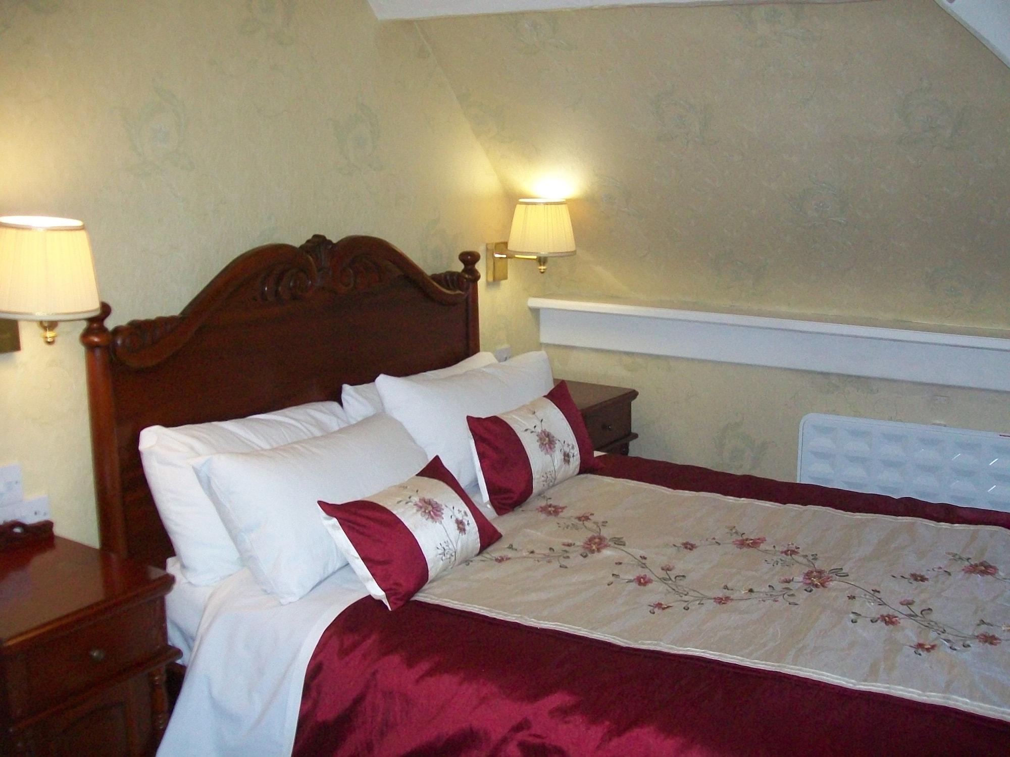 Chapel House Hotel Атърстоун Екстериор снимка