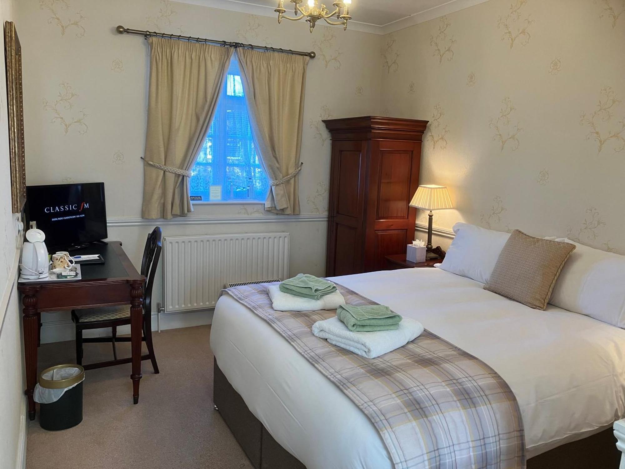 Chapel House Hotel Атърстоун Екстериор снимка