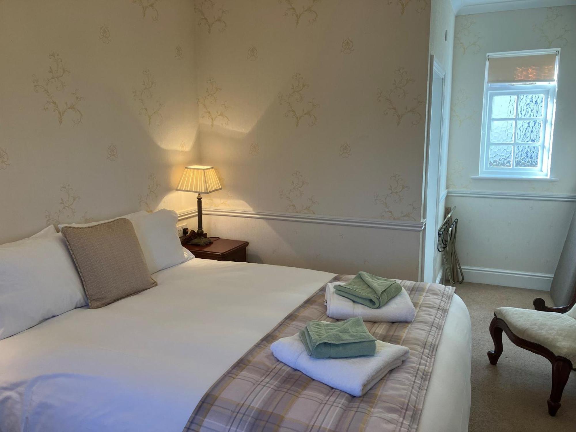 Chapel House Hotel Атърстоун Екстериор снимка