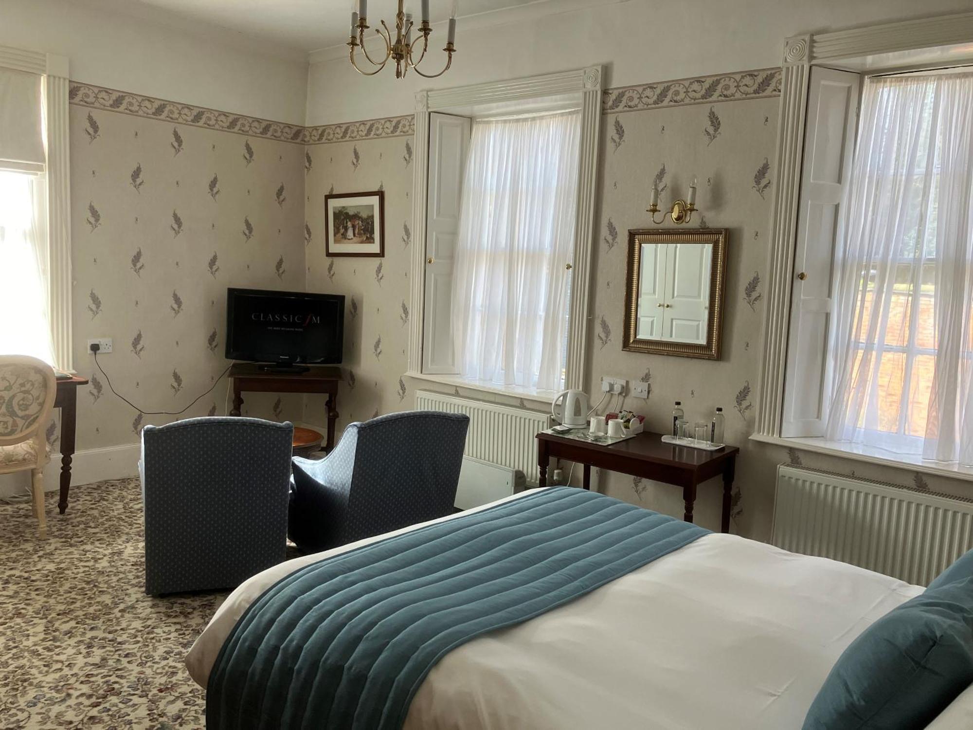 Chapel House Hotel Атърстоун Екстериор снимка
