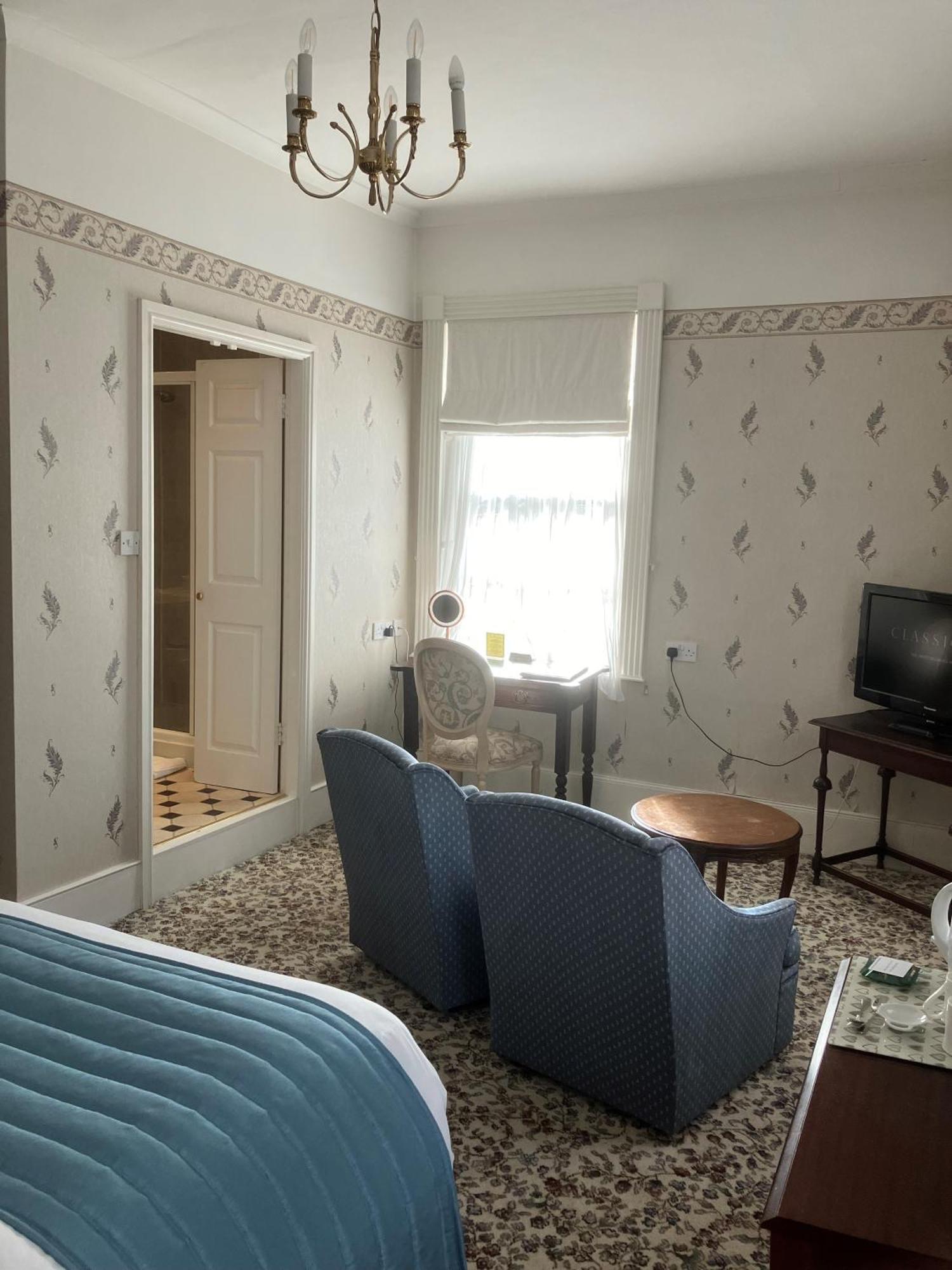 Chapel House Hotel Атърстоун Екстериор снимка