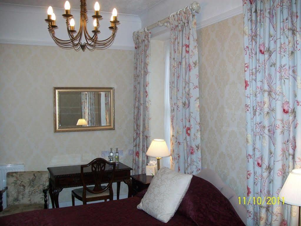 Chapel House Hotel Атърстоун Екстериор снимка